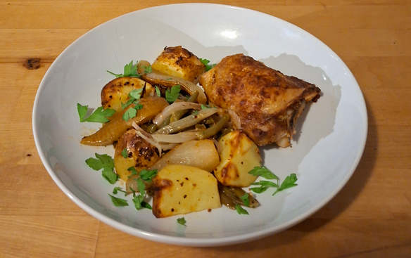 Hähnchen mit Kartoffeln und Bohnen