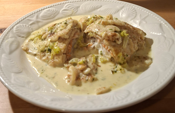 Fischrollen mit Lauch und Meerrettichrahm